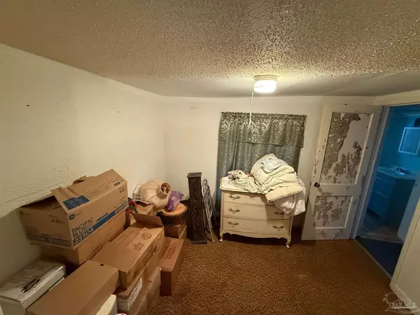 Crestview, FL 32539,451 E Cane Ave