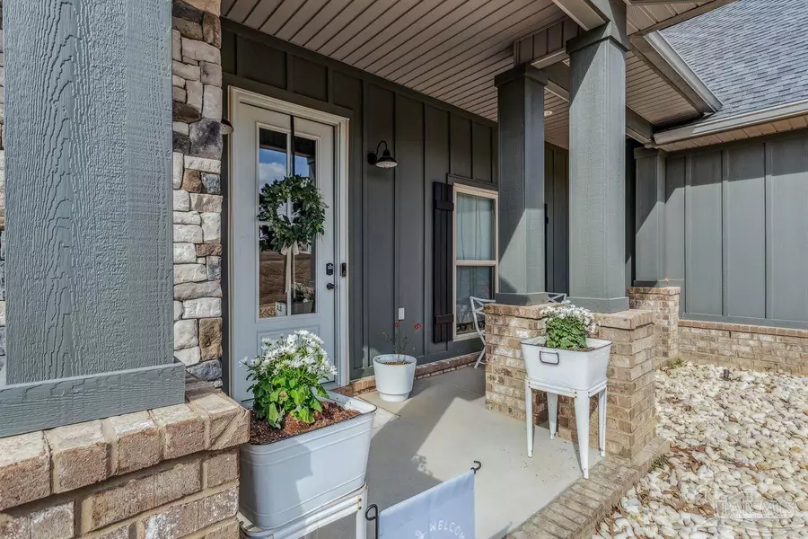 1058 Iron Forge Rd, Cantonment, FL 32533