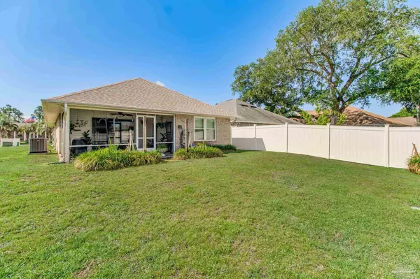 Milton, FL 32583,3881 Windsor Castle Blvd