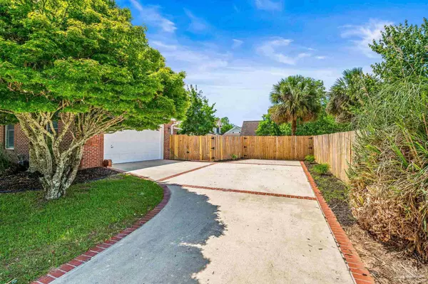 Cantonment, FL 32533,411 Mayberry St