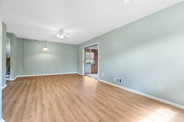 Pensacola, FL 32505,1002 Montclair Rd