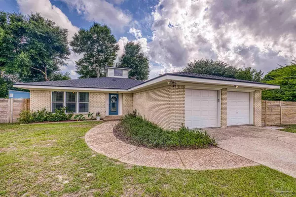 3815 Durango Dr, Pensacola, FL 32504