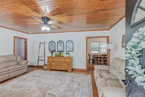 Cantonment, FL 32533,1424 Chemstrand Rd