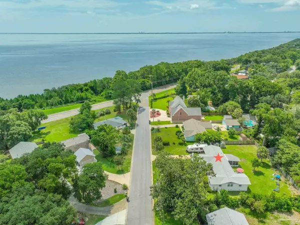 Pensacola, FL 32503,2543 Bayview Way