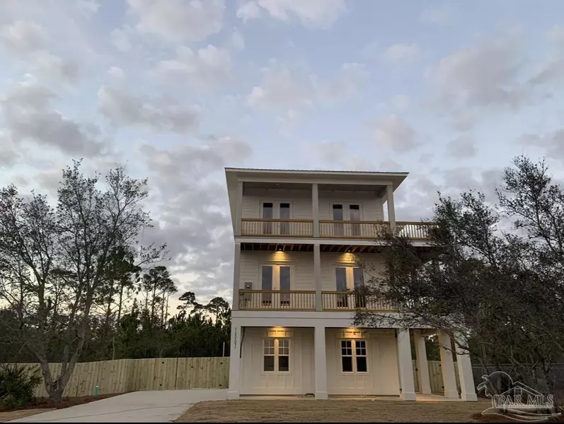 1557 Winding Shore Dr, Gulf Breeze, FL 32563