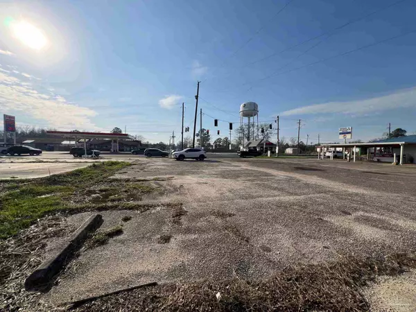 Atmore, AL 36502,326 N Main St