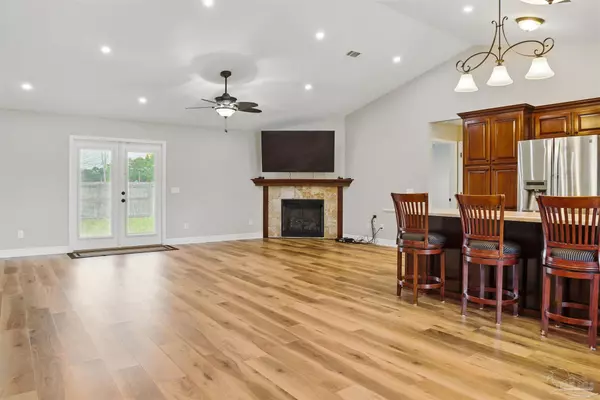 Pace, FL 32571,5098 Faircloth St