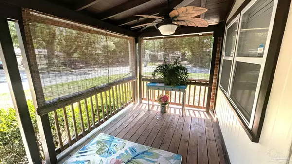 Pensacola, FL 32507,10 Kennington Dr