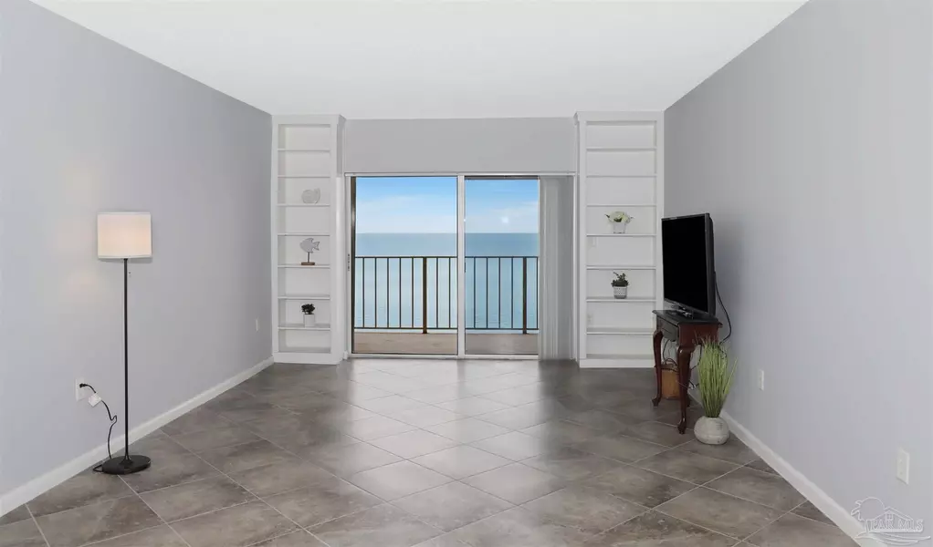 615 Bayshore Dr, Pensacola, FL 32507