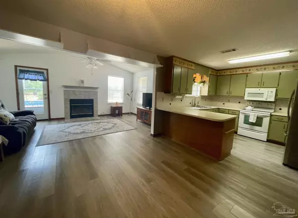 Milton, FL 32583,5500 Cox Rd
