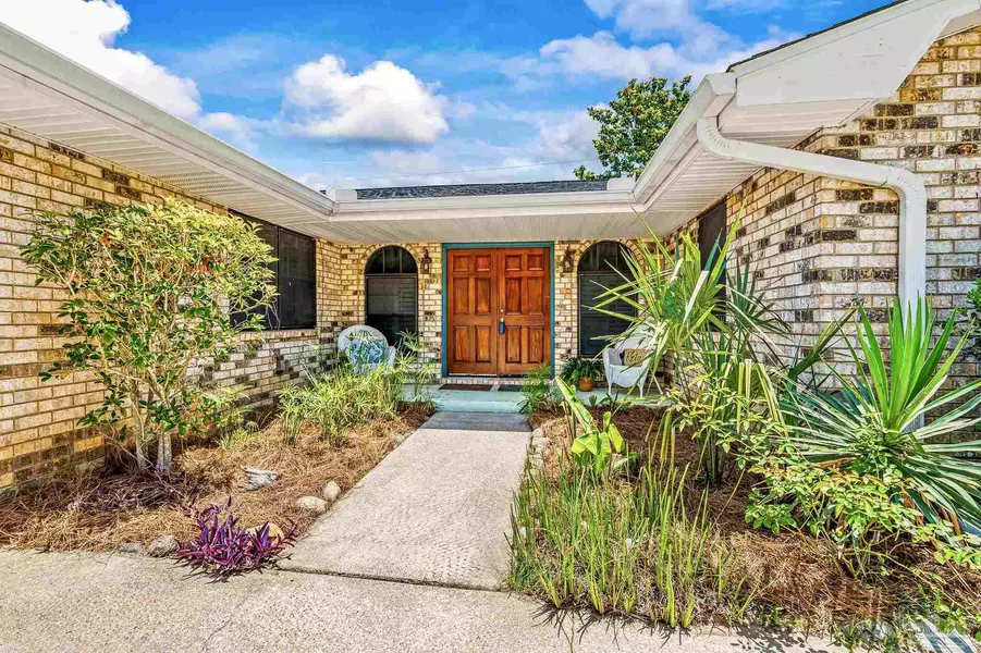 5800 Limestone Rd, Pensacola, FL 32504