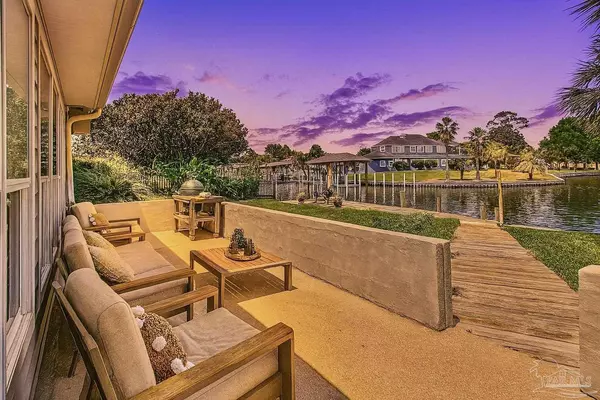 Gulf Breeze, FL 32563,1050 Edgewater Ln