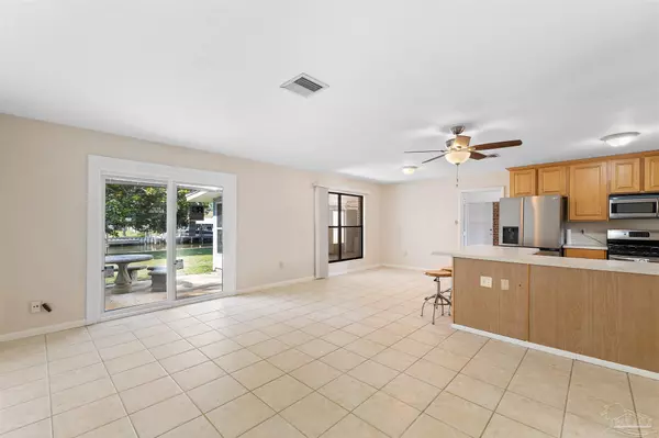 Gulf Breeze, FL 32563,3332 Laurel Dr