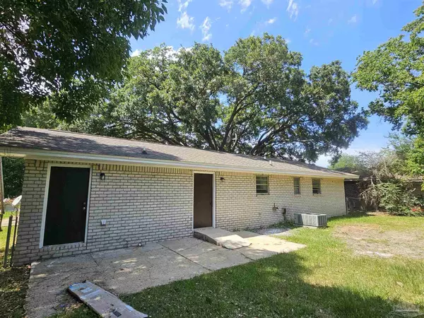 Cantonment, FL 32533,2003 Woodbury Cir