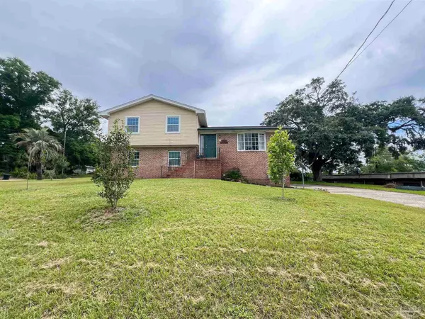920 N J St, Pensacola, FL 32501