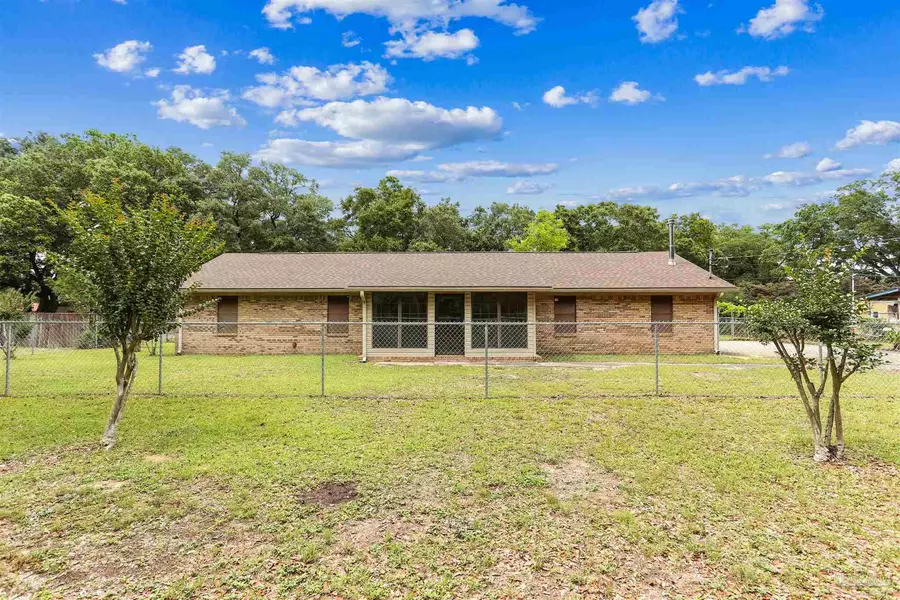 1920 Cope Ln, Pensacola, FL 32526