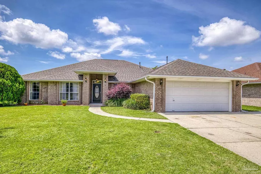1307 Mazurek Blvd, Pensacola, FL 32514