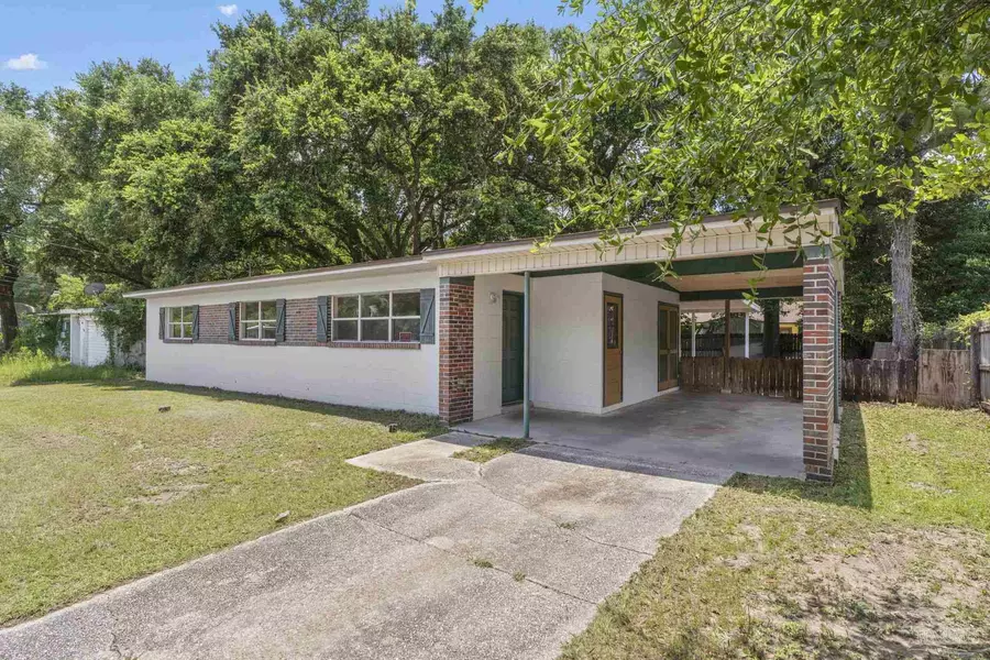 4513 Guerlain Way, Pensacola, FL 32505