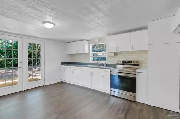 Milton, FL 32570,5055 Dr Martin Luther King Jr Dr