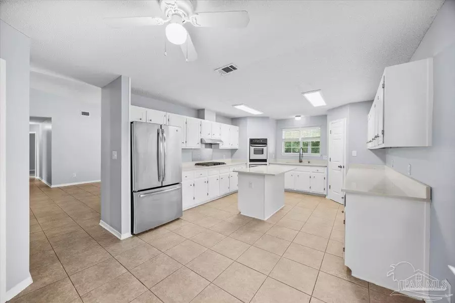 9037 Cayman Ln, Pensacola, FL 32506