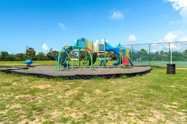 Pensacola, FL 32507,5502 Avon Rd