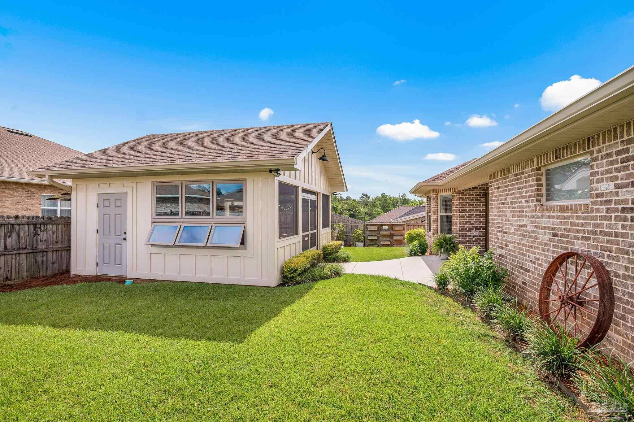 Cantonment, FL 32533,2394 Bentley Oaks Dr