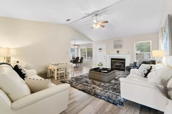 Gulf Breeze, FL 32563,4701 Kitty Hawk Cir