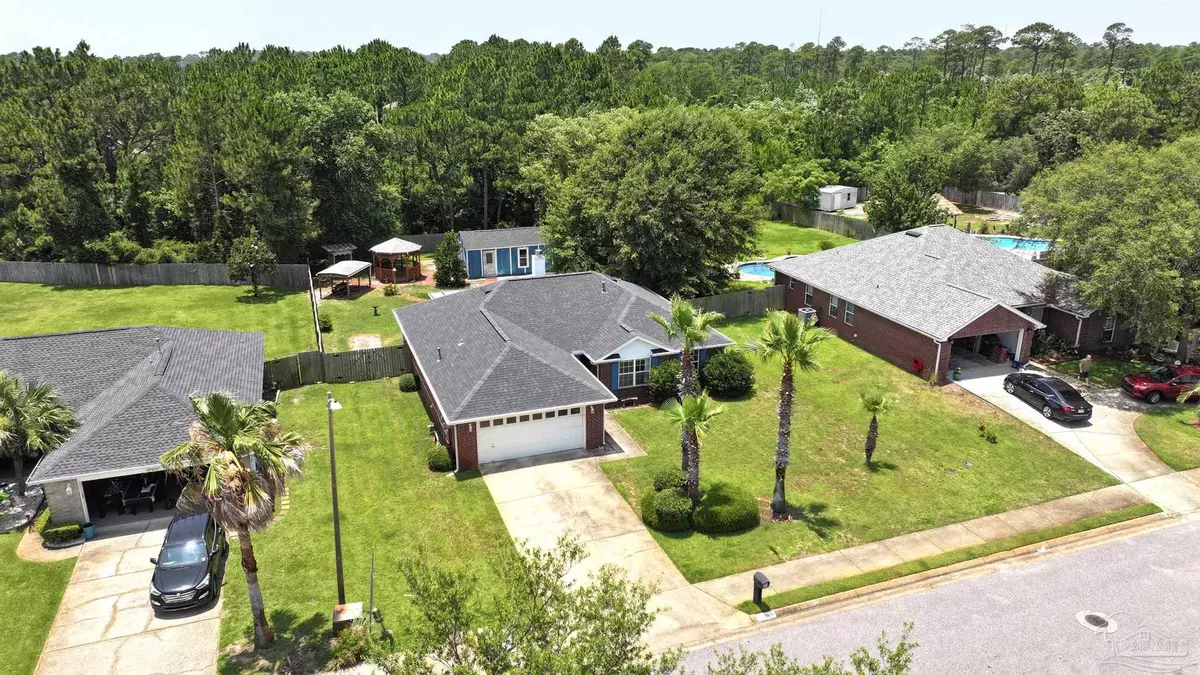 Gulf Breeze, FL 32563,1701 Lighthouse Pointe Dr