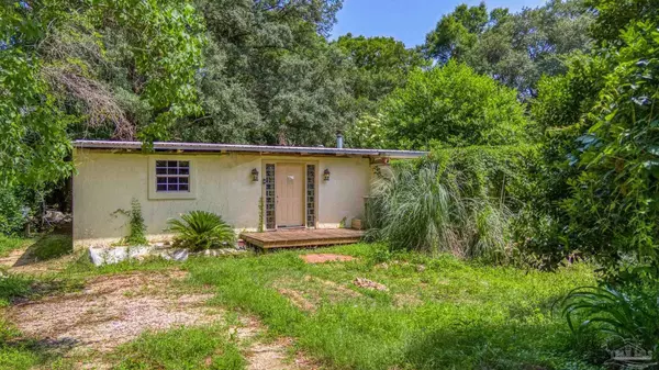 Pensacola, FL 32505,300 Louisiana Dr