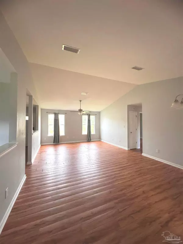 Pensacola, FL 32504,4608 Centerpointe Dr