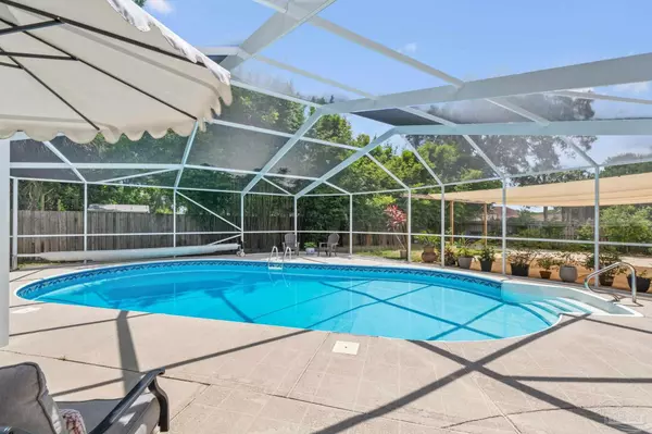 Pensacola, FL 32503,2861 Semoran Dr