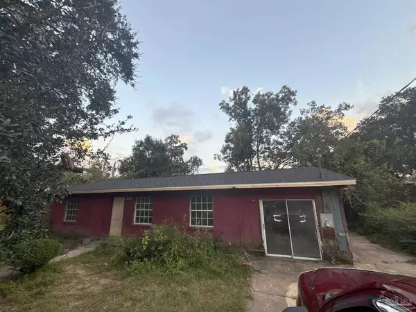 3407 W Jordan St, Pensacola, FL 32505
