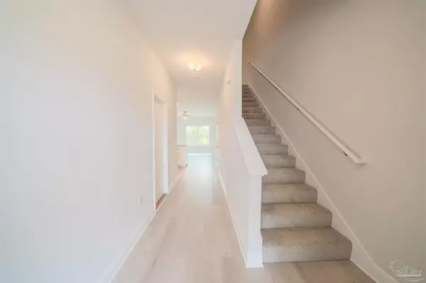 Pensacola, FL 32526,5554 Lexlee Blvd