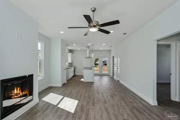 Pensacola, FL 32507,5416 Kee Memorial Dr