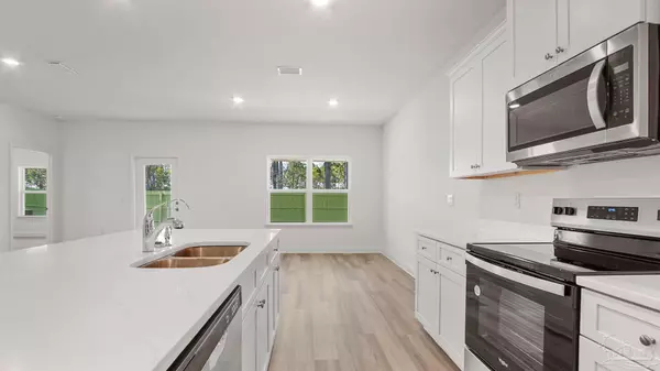 Pensacola, FL 32526,3544 Fallschase Blvd