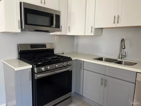 Pensacola, FL 32506,5535 Mayfair Cir