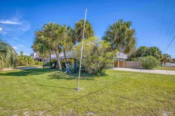 Pensacola Beach, FL 32561,900 Largo Dr