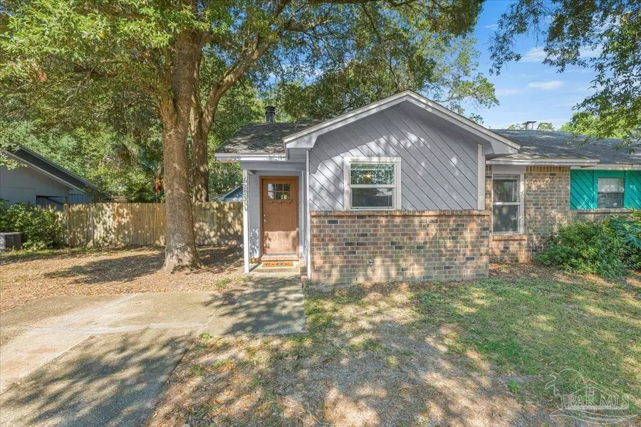 6205 E Forest Pines Dr, Pensacola, FL 32526