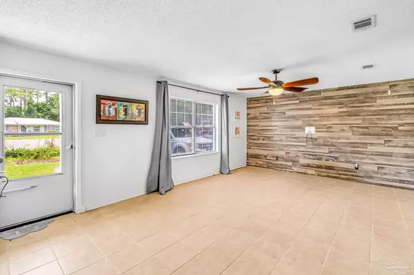 Pensacola, FL 32506,10679 Heatherwood Dr