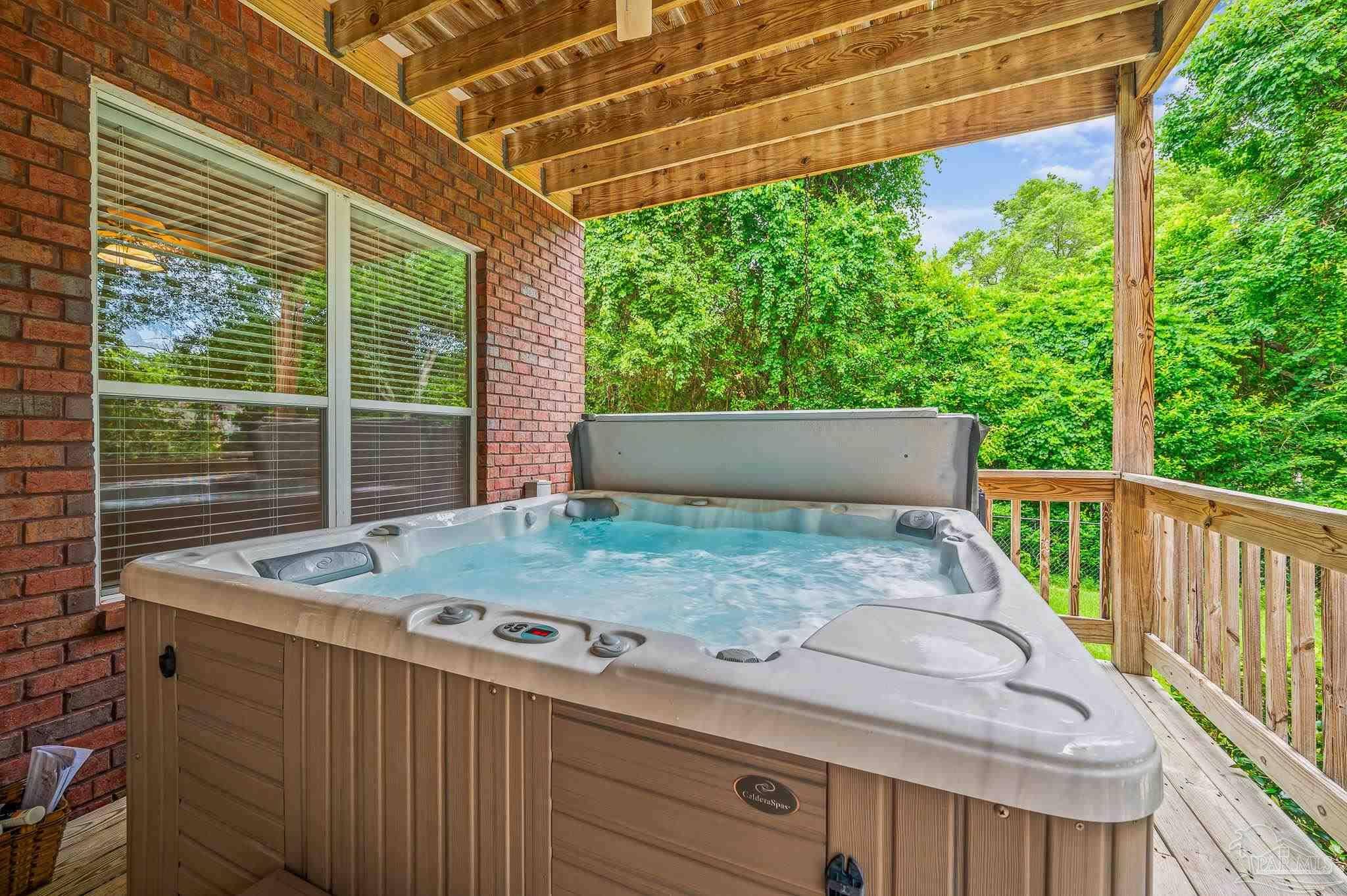 Pensacola, FL 32504,4610 Peacock Dr