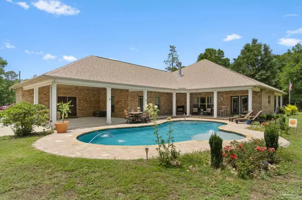7146 Peaceful Ln, Milton, FL 32570