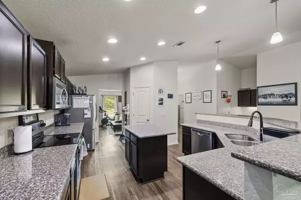 Pace, FL 32571,4327 Thistle Pine Ct