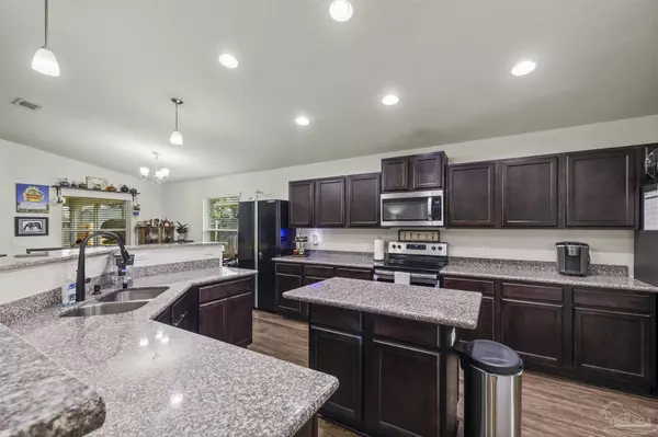 Pace, FL 32571,4327 Thistle Pine Ct