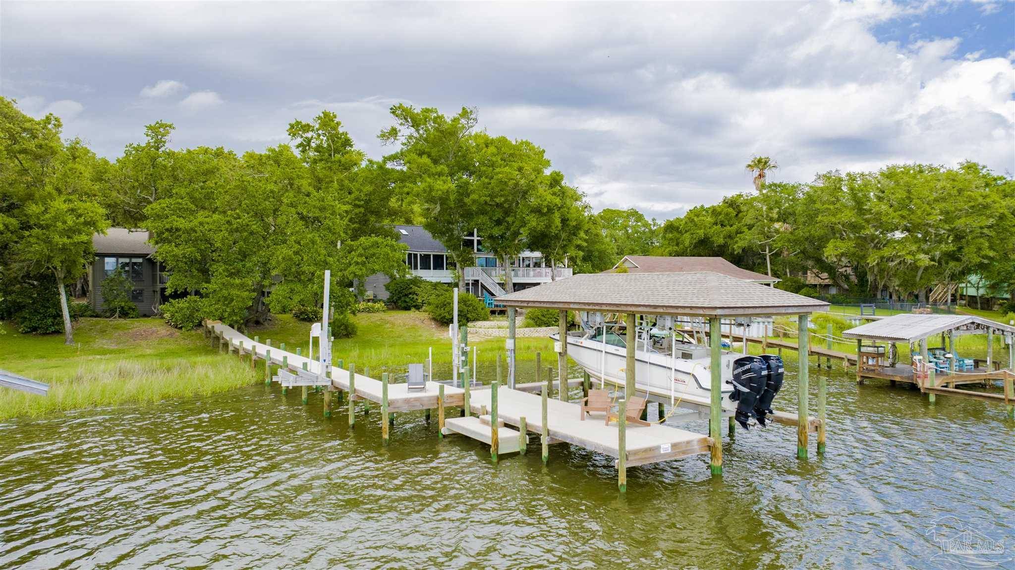 Pensacola, FL 32507,5670 Innerarity Cir