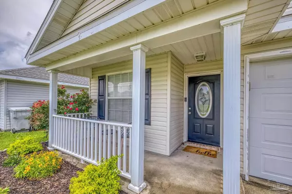 Gulf Breeze, FL 32563,5576 Shadow Shore Pl