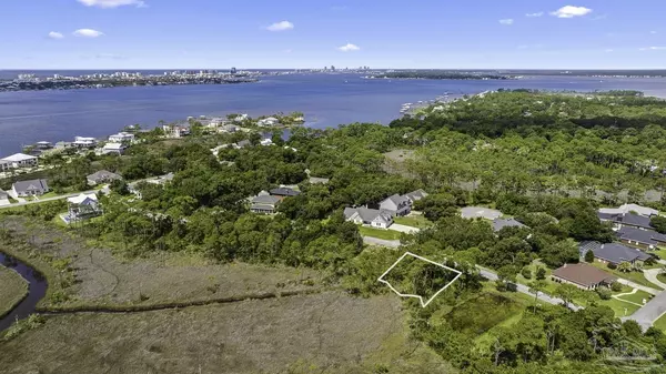 Pensacola, FL 32507,5726 Boca Ciega Blvd