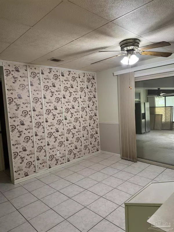 Pensacola, FL 32526,9570 Tower Ridge Rd