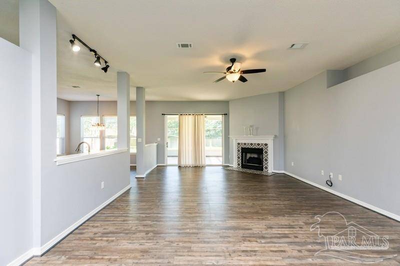 Navarre, FL 32566,6546 Bellingham St