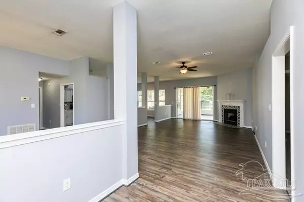 Navarre, FL 32566,6546 Bellingham St