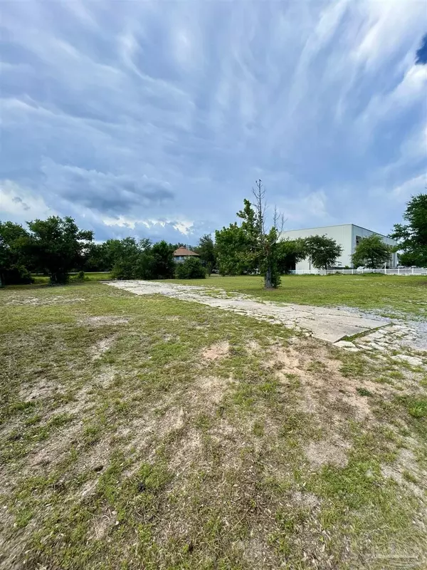 Pensacola, FL 32507,10108 Nelle Ave